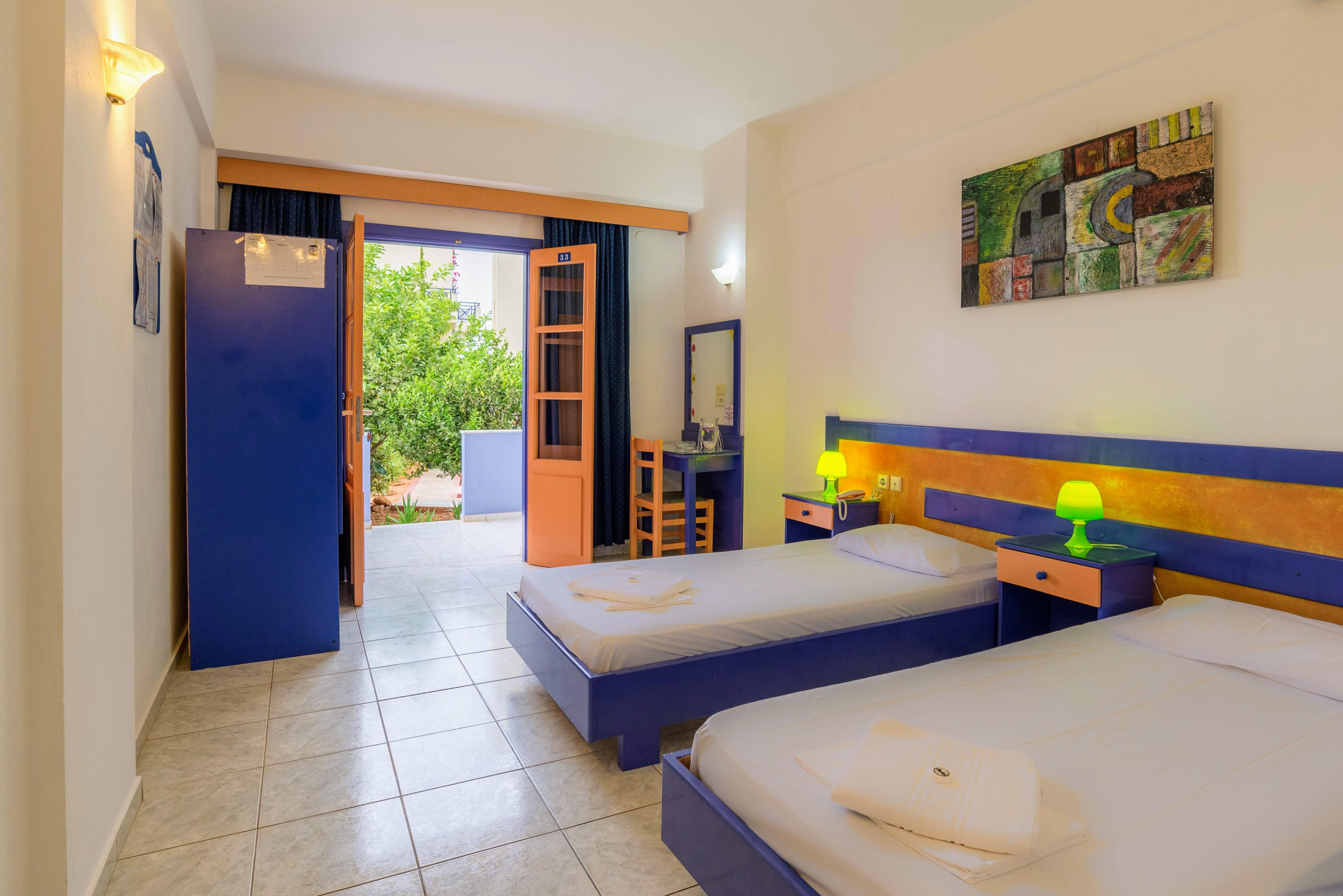 Eltina Apartments Malia Esterno foto