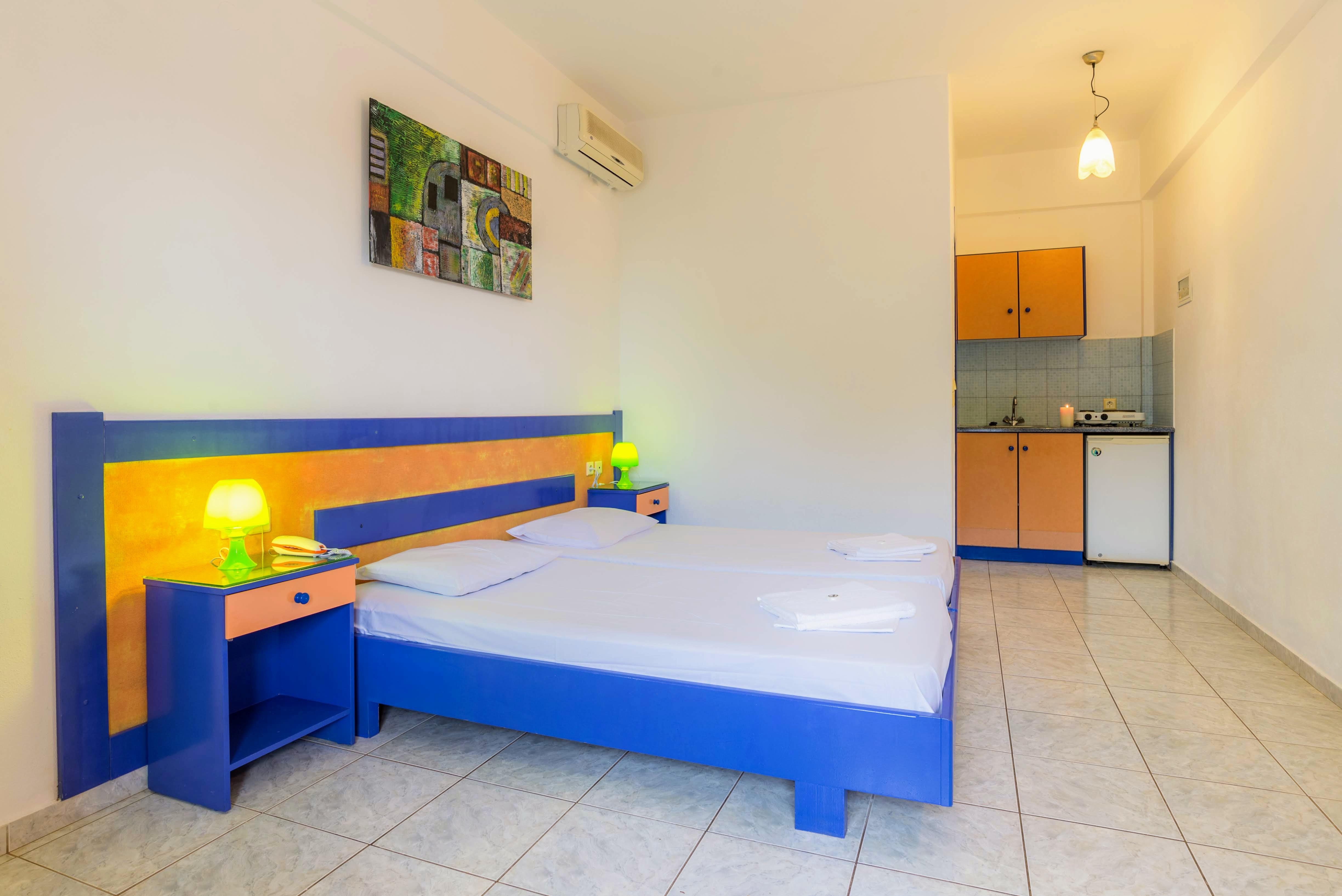 Eltina Apartments Malia Esterno foto
